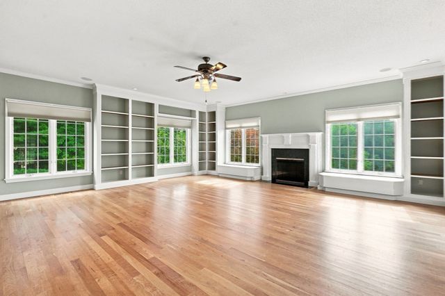 24 Ridge Rd, Hampden, MA 01036
