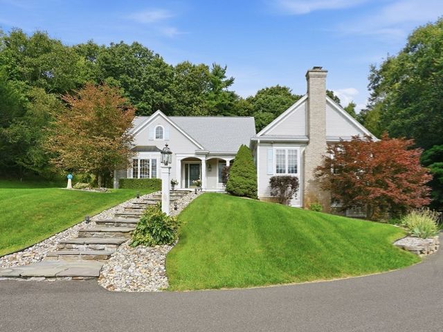 24 Ridge Rd, Hampden, MA 01036