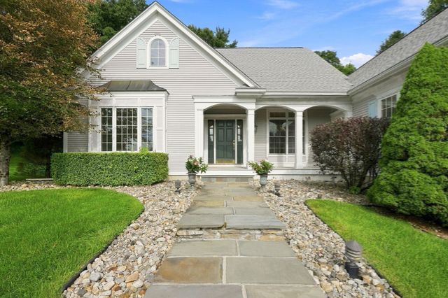 24 Ridge Rd, Hampden, MA 01036