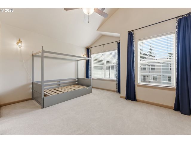1906 Ne 48TH Way, Hillsboro, OR 97124