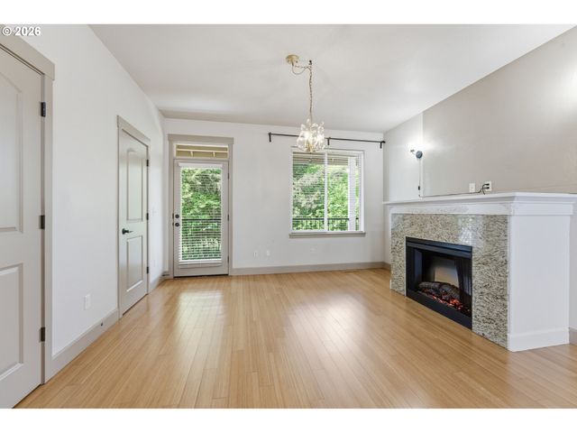 1906 Ne 48TH Way, Hillsboro, OR 97124