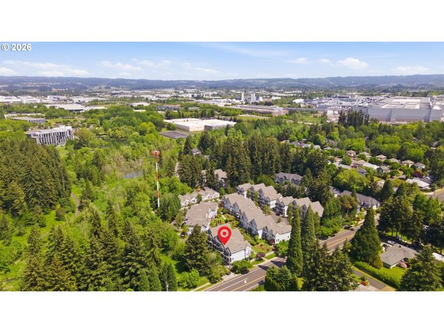 1906 Ne 48TH Way, Hillsboro, OR 97124