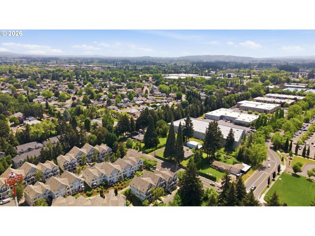 1906 Ne 48TH Way, Hillsboro, OR 97124