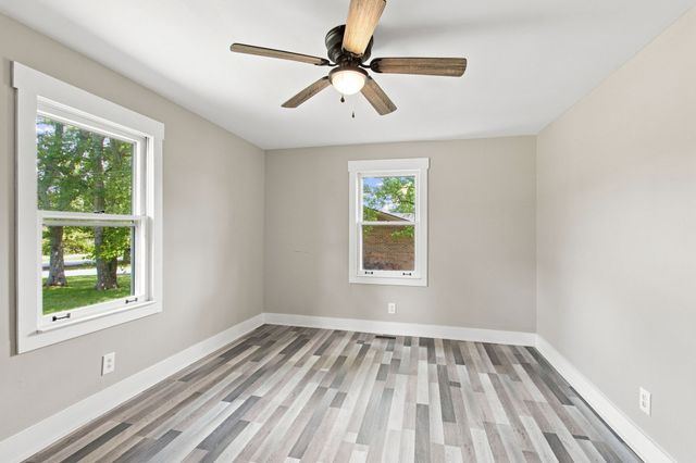 1261 Harrison Rd, Murfreesboro, TN 37128