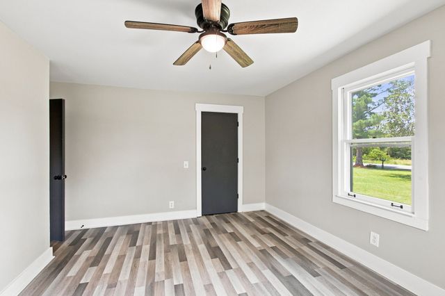 1261 Harrison Rd, Murfreesboro, TN 37128