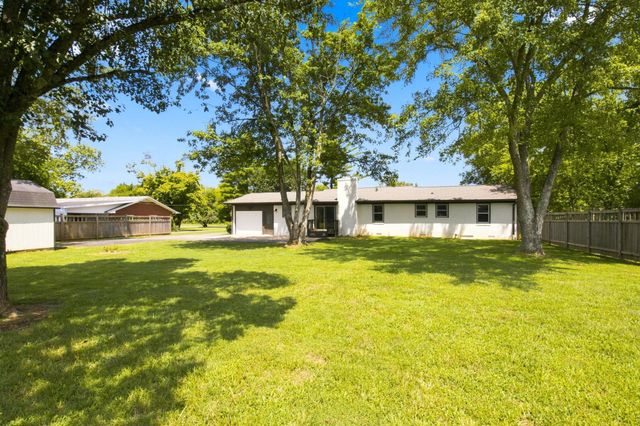 1261 Harrison Rd, Murfreesboro, TN 37128