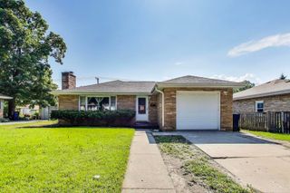 2113 Walnut Street, Waukegan, IL 60087