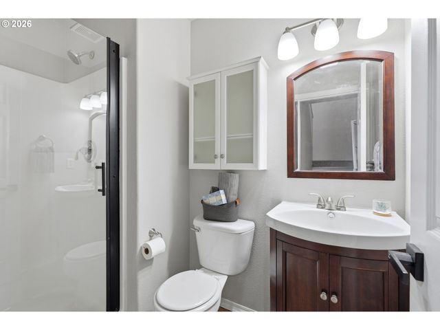 2174 Ne 13TH Ave, Hillsboro, OR 97124