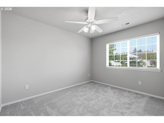 2174 Ne 13TH Ave, Hillsboro, OR 97124