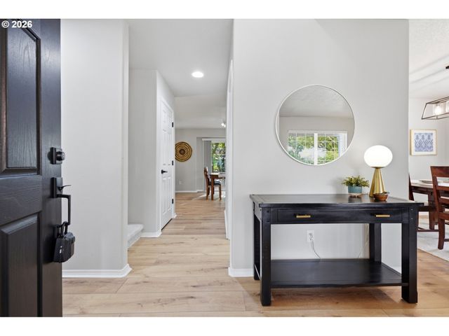 2174 Ne 13TH Ave, Hillsboro, OR 97124