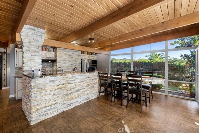1107 Sandhurst Lane, La Verne, CA 91750