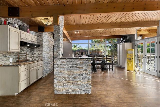 1107 Sandhurst Lane, La Verne, CA 91750