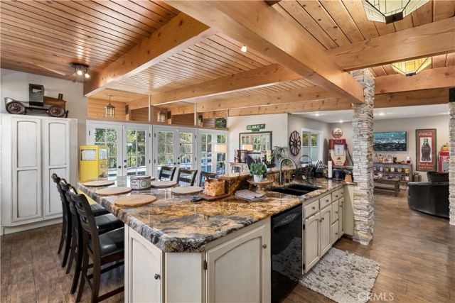 1107 Sandhurst Lane, La Verne, CA 91750