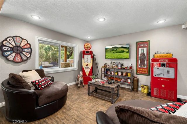 1107 Sandhurst Lane, La Verne, CA 91750