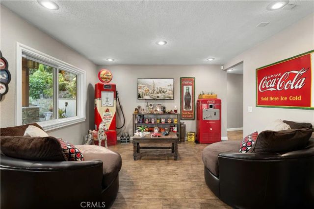 1107 Sandhurst Lane, La Verne, CA 91750