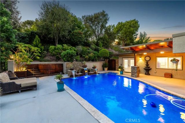 1107 Sandhurst Lane, La Verne, CA 91750