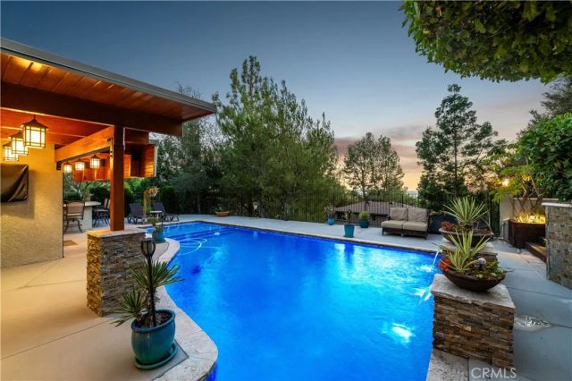 1107 Sandhurst Lane, La Verne, CA 91750