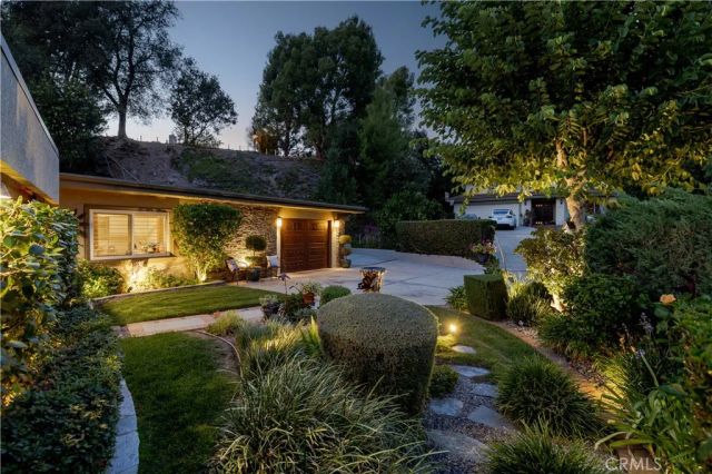 1107 Sandhurst Lane, La Verne, CA 91750