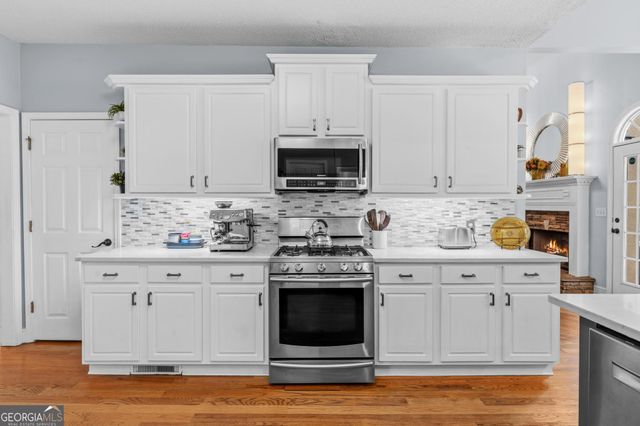 409 River Forest Drive, Mcdonough, GA 30252