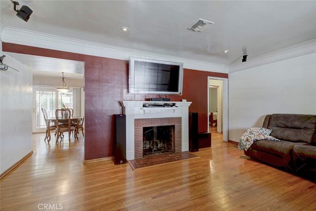 7920 Riverton Avenue, Sun Valley, CA 91352