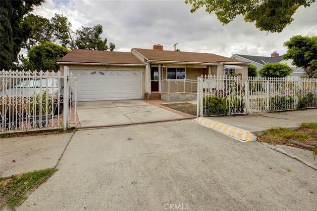 7920 Riverton Avenue, Sun Valley, CA 91352