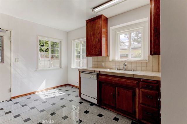 7920 Riverton Avenue, Sun Valley, CA 91352