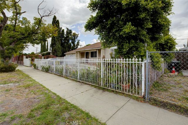 7920 Riverton Avenue, Sun Valley, CA 91352