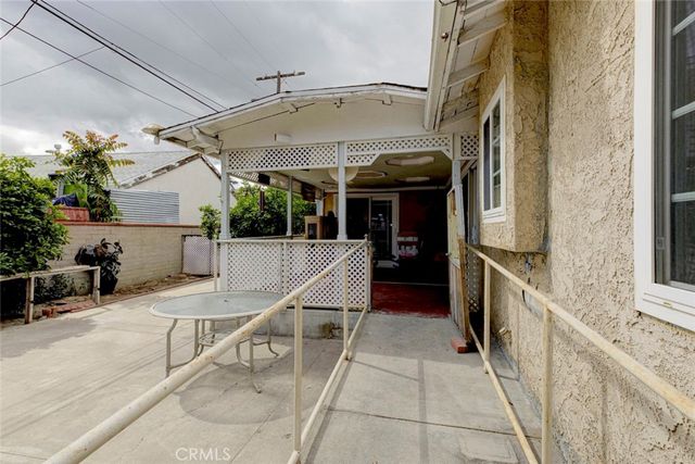 7920 Riverton Avenue, Sun Valley, CA 91352