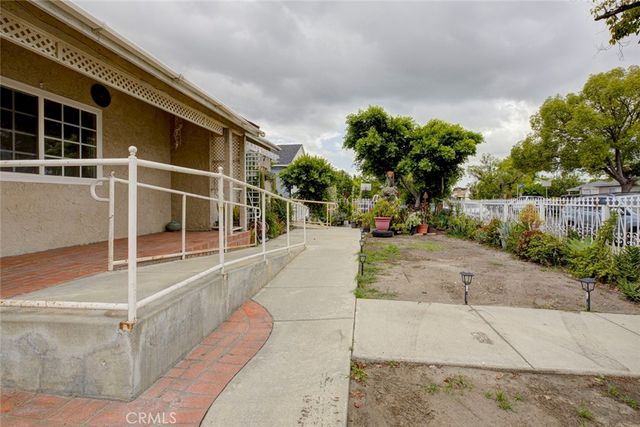 7920 Riverton Avenue, Sun Valley, CA 91352
