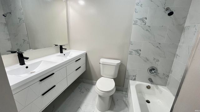 1655 Brookwood Dr. Drive, Elkhart, IN 46514