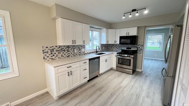 1655 Brookwood Dr. Drive, Elkhart, IN 46514