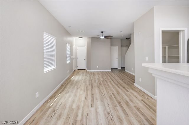 4616 Snake Eyes Street 102, Las Vegas, NV 89122