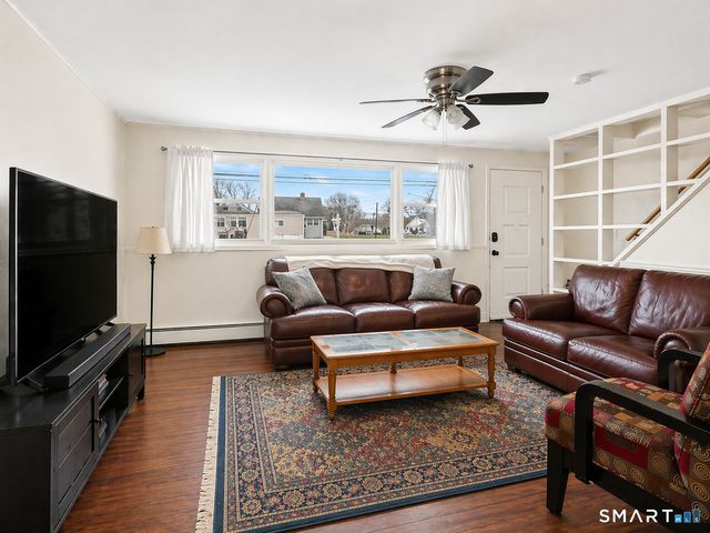 69 Seaver Circle, Bridgeport, CT 06606