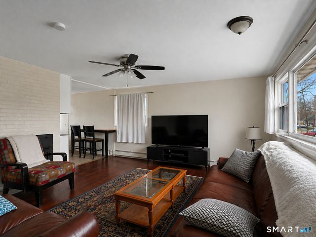 69 Seaver Circle, Bridgeport, CT 06606