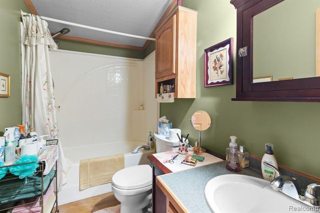 327 Basket Branch, Oxford, MI 48371