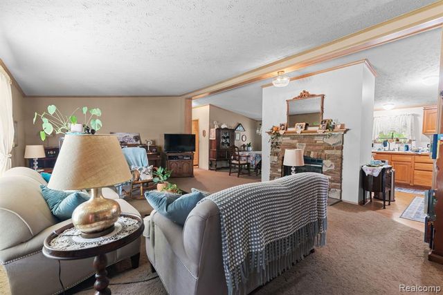 327 Basket Branch, Oxford, MI 48371