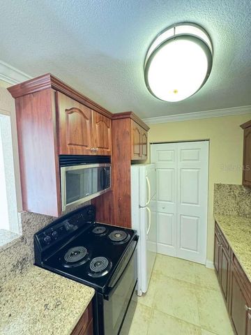 455 ALT 19 S 12, Palm Harbor, FL 34683