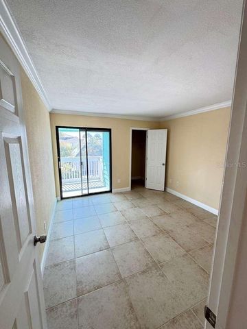 455 ALT 19 S 12, Palm Harbor, FL 34683