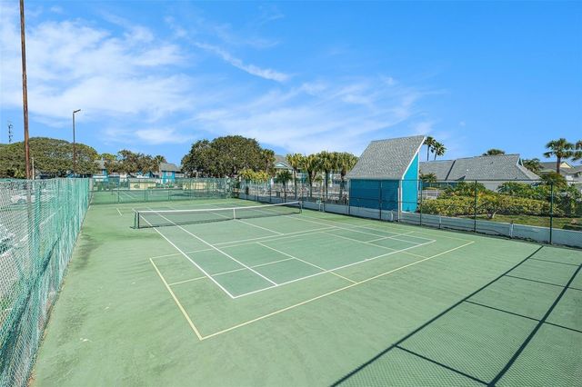 455 ALT 19 S 12, Palm Harbor, FL 34683