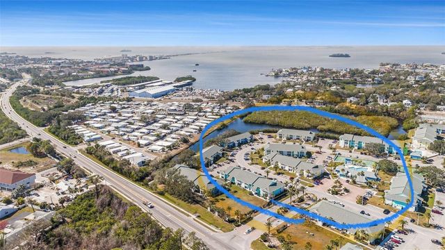 455 ALT 19 S 12, Palm Harbor, FL 34683