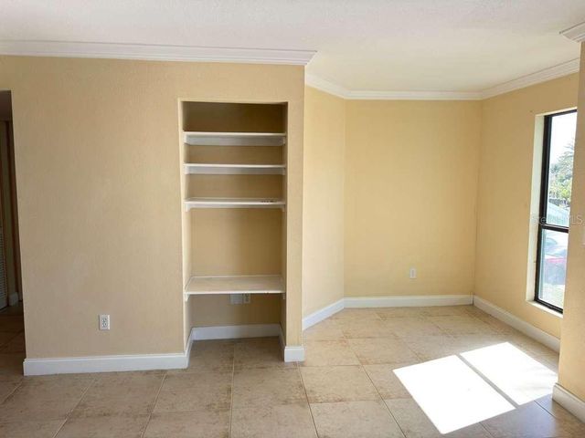 455 ALT 19 S 12, Palm Harbor, FL 34683
