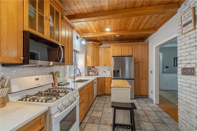 221 Reed Avenue, Syracuse, NY 13207