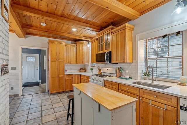 221 Reed Avenue, Syracuse, NY 13207