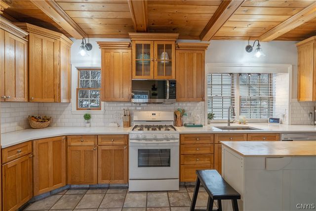 221 Reed Avenue, Syracuse, NY 13207