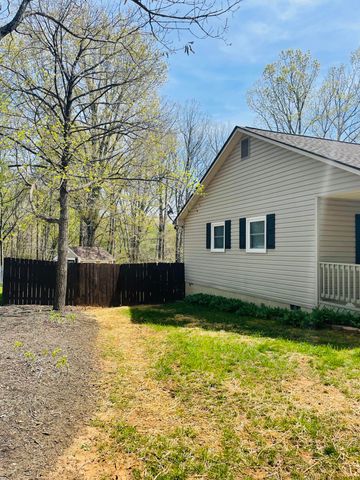 2768 Sandy Level RD, Goodview, VA 24095