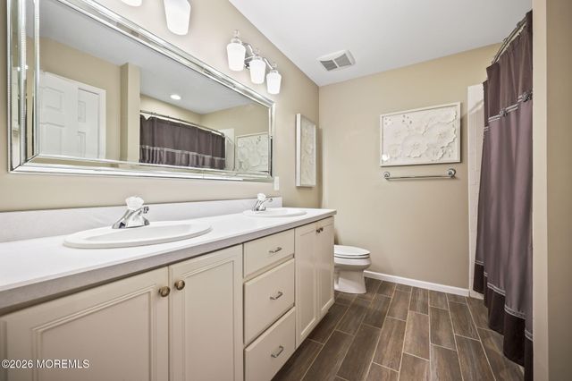 49 Dune Road, Ocean Twp, NJ 07712