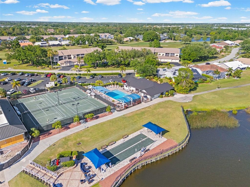 Image 16 of property listing at 6503 STONE RIVER ROAD 204, Bradenton, FL 34203
