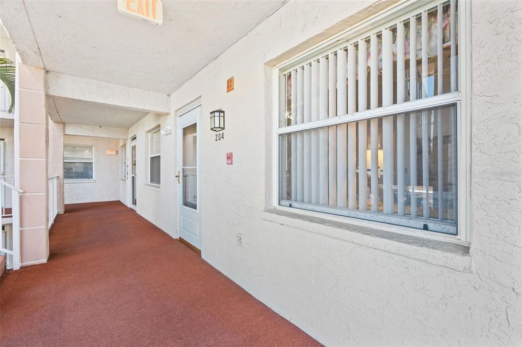 Image 20 of property listing at 6503 STONE RIVER ROAD 204, Bradenton, FL 34203