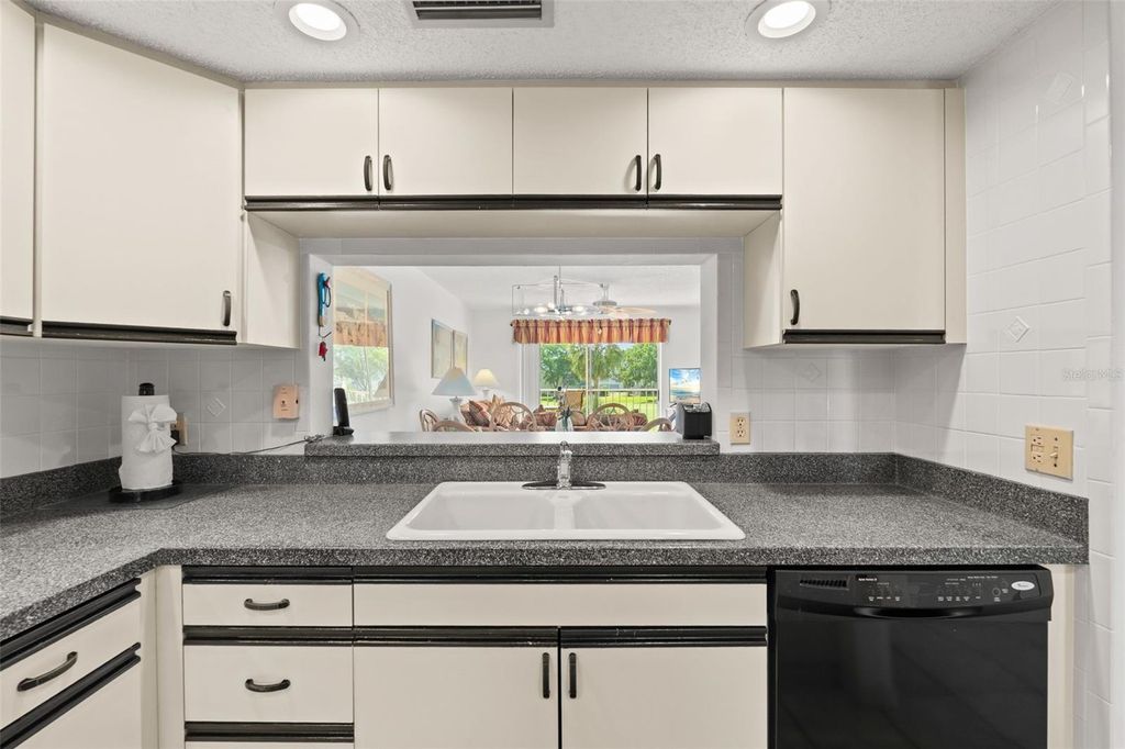 Image 28 of property listing at 6503 STONE RIVER ROAD 204, Bradenton, FL 34203