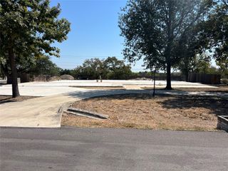 102 Pecan Dr. DR, Mountain City, TX 78610